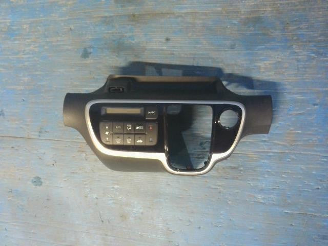 [AIR CONDITIONER PANEL]HONDA N BOX JF1 S07A AT 2WD #0BD3253171146