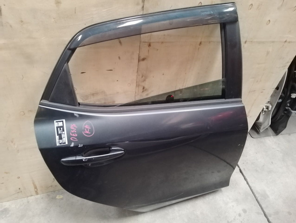 [R DOOR ASSY RH]MAZDA DEMIO DE3FS 2009 ZJ-VE FF AT 2WD #0003243611446