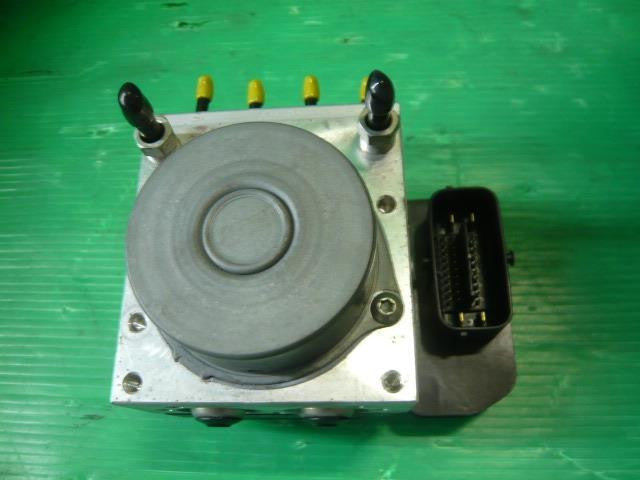 [ABS ACTUATOR]MITSUBISHI EK SPACE CUSTOM B11A 3B20 AT 2WD #0EV3253000777