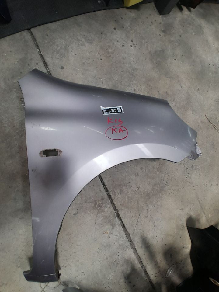 [FENDER RH]NISSAN MARCH K13 2011 HR12DE FF AT 2WD #000323B542967