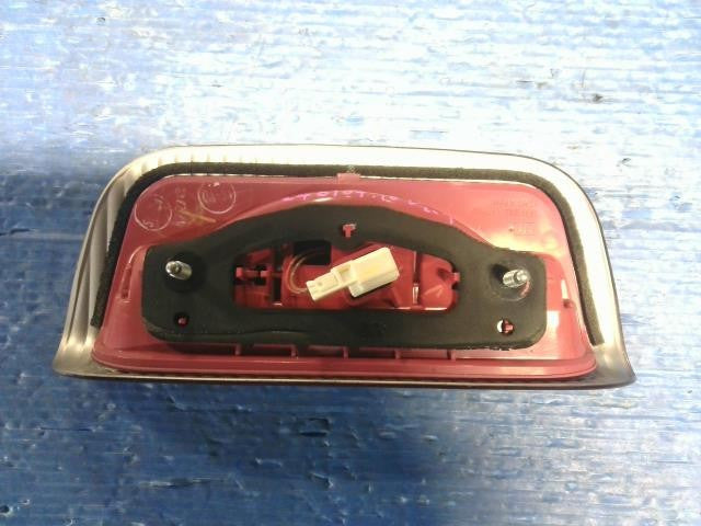 [High mount stop lamp]NISSAN JUKE YF15 HR15DE AT 2WD #0BD3253174693