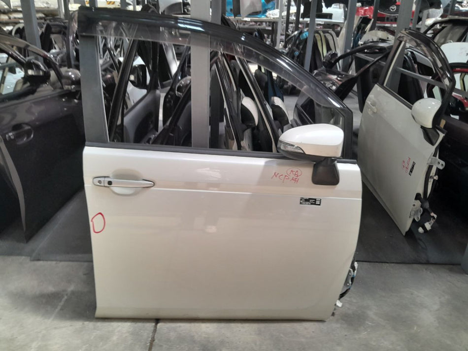 [F DOOR ASSY RH]TOYOTA SPADE NCP141 2013 1NZ-FE FF AT 2WD #000323A535116