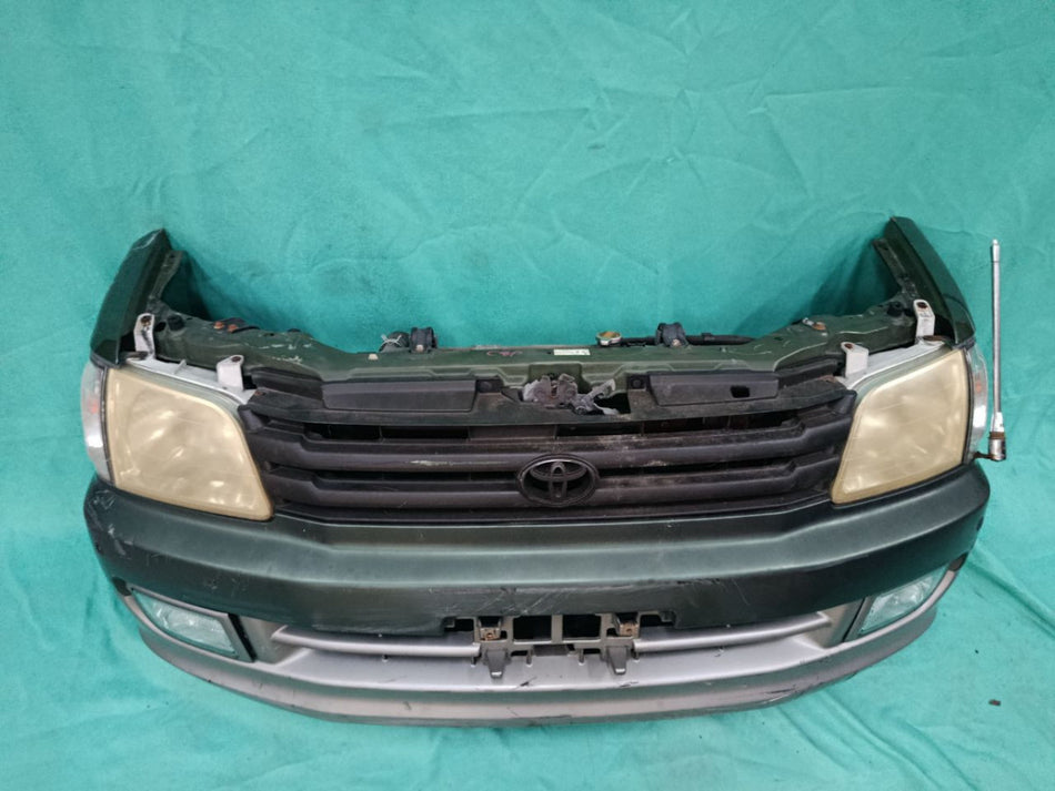 [NOSE CUT]TOYOTA NOAH    #0003248724024
