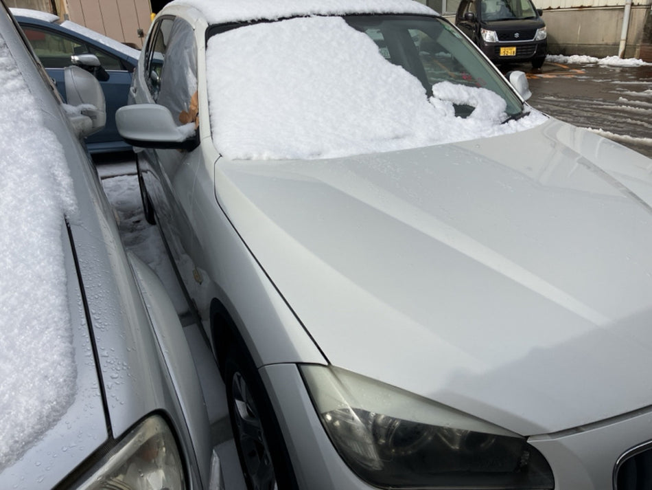 [FENDER RH]BMW X1 VL18 2011 N46B20B FR AT 2WD #0003251815323