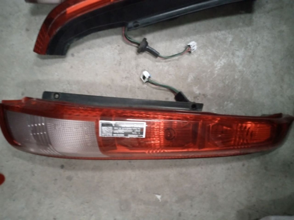 [TAIL LAMP RH]NISSAN X-TRAIL NT30 2005 QR20DE FF AT 4WD #0003244650892