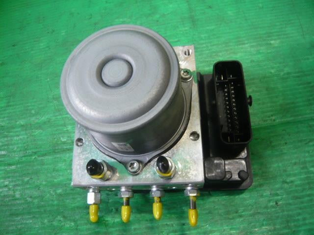 [ABS ACTUATOR]NISSAN LEAF ZE1 EM57 AT 2WD #0EV3253000685