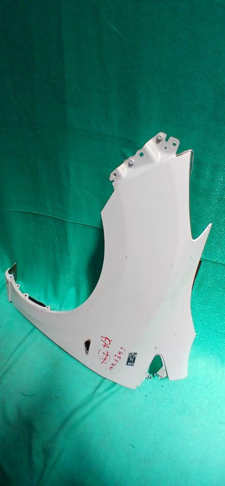 [FENDER LH]NISSAN LAFESTA HIGHWAY STAR CWEFWN 2011 LF-VDS FF AT 2WD #000323C566876
