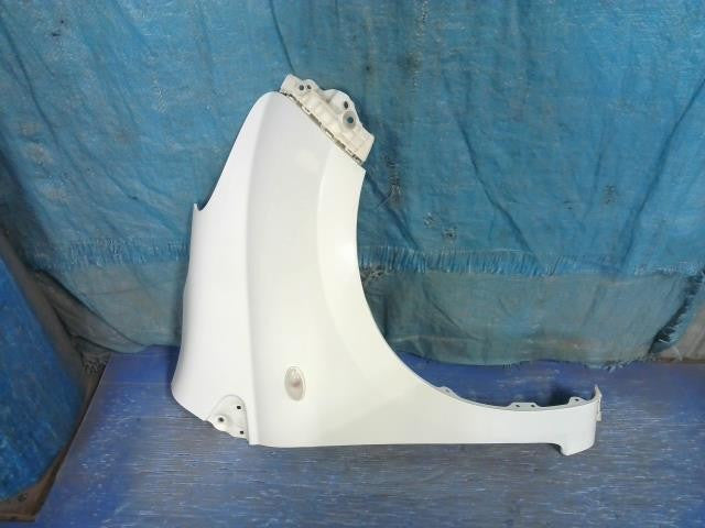 [FENDER RH]SUZUKI ALTO ECO HA35S R06A AT 2WD #0BD3253182003
