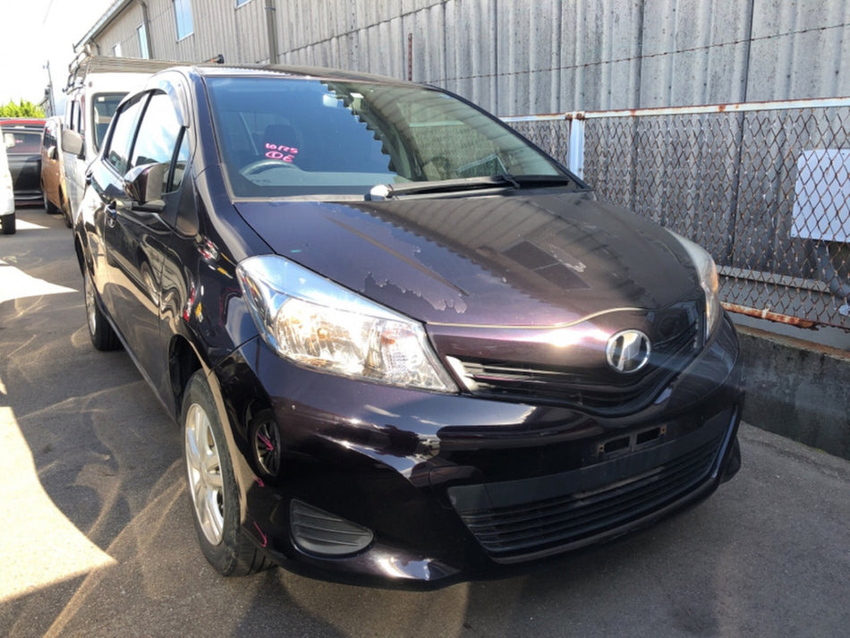 [NOSE CUT]TOYOTA VITZ NSP135 2013 1NR-FE FF AT 4WD #000324B773113