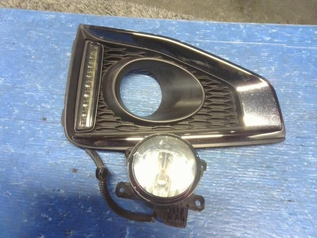 [FOG LAMP LH]NISSAN ELGRAND TE52 QR25DE AT 2WD #0BD3253176658