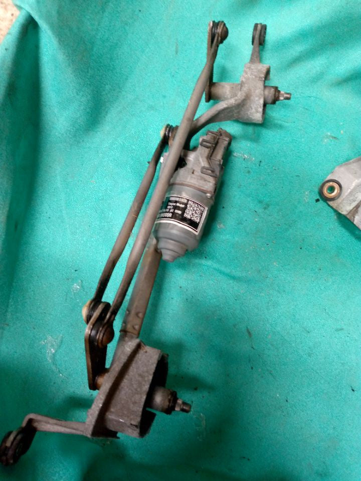 [F WIPER MOTOR]MITSUBISHI DELICA_D:5 CV5W 2008 4B12 FF AT 4WD #0003247705413