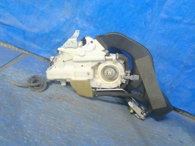 [EVAPORATOR]TOYOTA VELLFIRE AYH30W 2AR-FXE AT 4WD #0BD3253176802