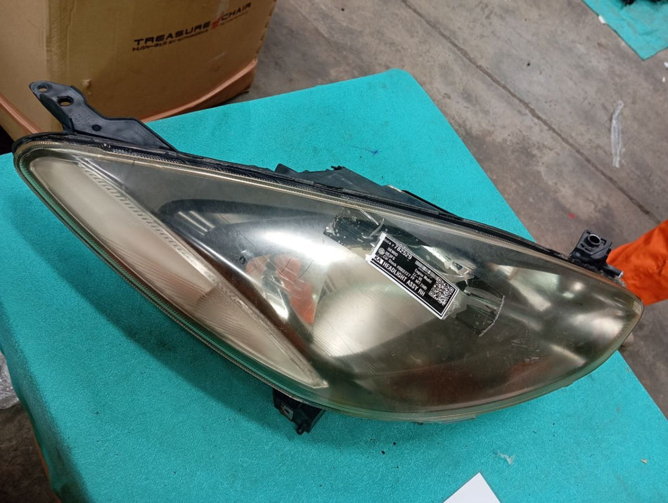 [HEADLIGHT ASSY RH]MAZDA DEMIO DE3FS 2010 ZJ-VE FF MT 2WD #000324B782529
