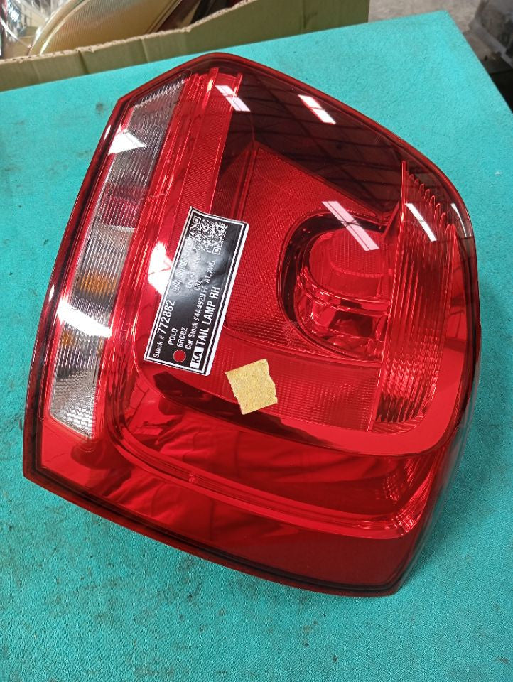 [TAIL LAMP RH]VOLKSWAGEN POLO 6RCBZ 2010 CBZ FF AT 2WD #000324B772882