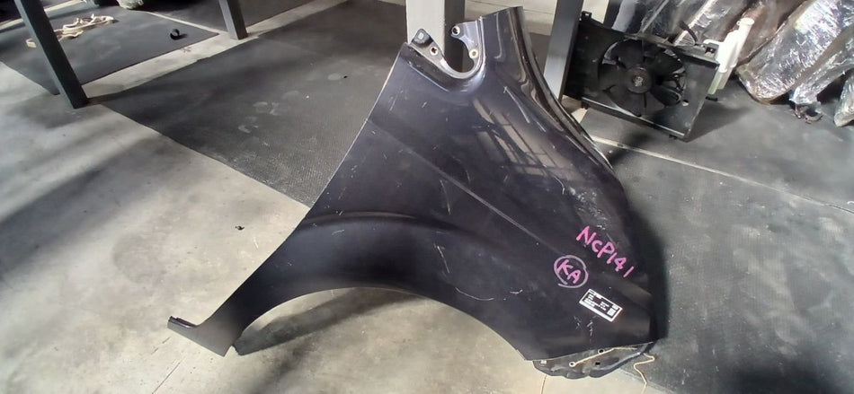 [FENDER RH]TOYOTA SPADE NCP141 2013 1NZ-FE FF AT 2WD #000323C571869