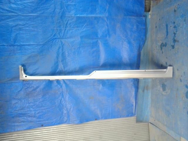 [SIDE STEP RH]TOYOTA VOXY ZRR80G 3ZR-FAE AT 2WD #0BD3253171245
