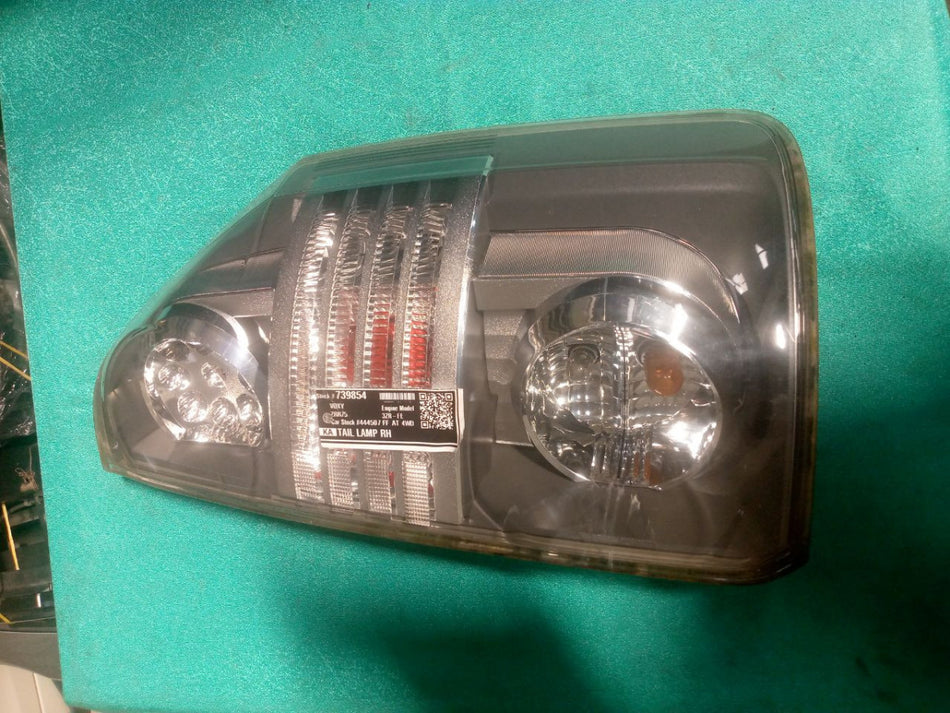 [TAIL LAMP RH]TOYOTA VOXY ZRR75 2008 3ZR-FE FF AT 4WD #0003249739854