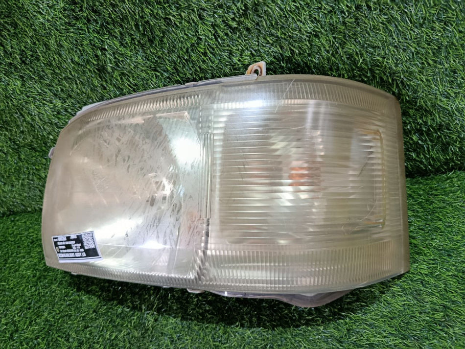 [HEADLIGHT ASSY LH]TOYOTA REGIUS ACE VAN KDH205V 2006 2KD-FTV FR AT 4WD #0003254886350
