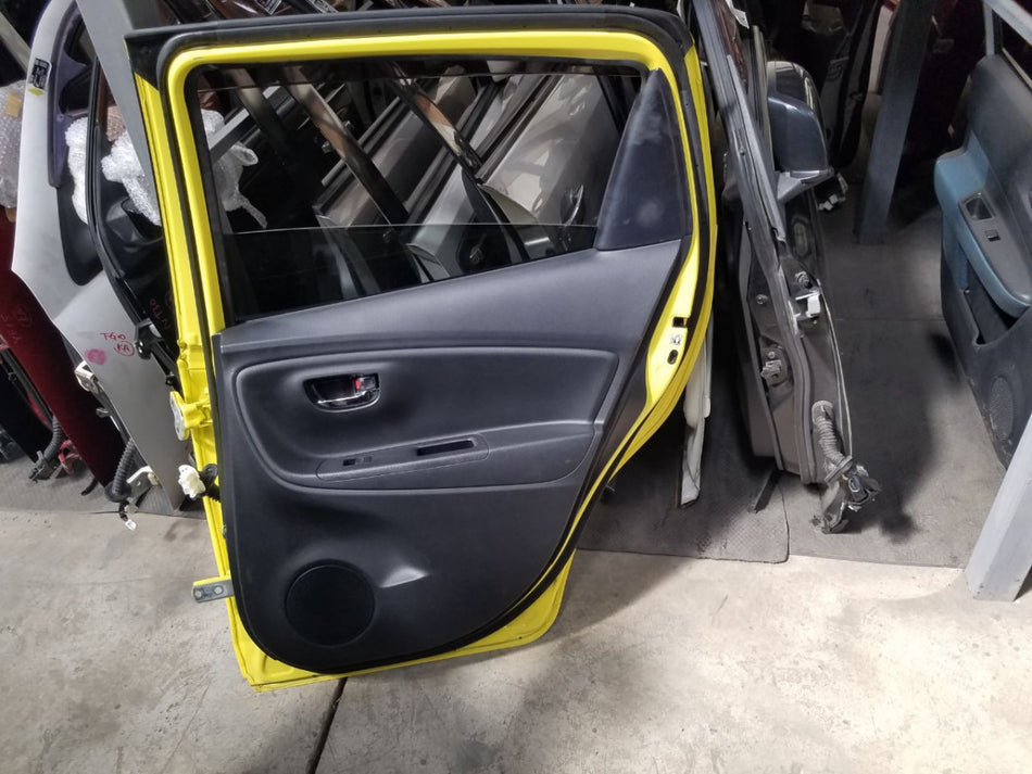 [R DOOR ASSY RH]TOYOTA VITZ NSP130 2015 1NR-FKE FF AT 2WD #0003245672185