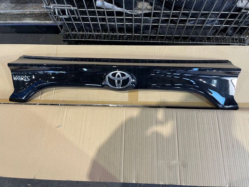 [R FINISHER PANEL]TOYOTA YARIS MXPA10 M15A-FKS FF AT 2WD #0B23251003965