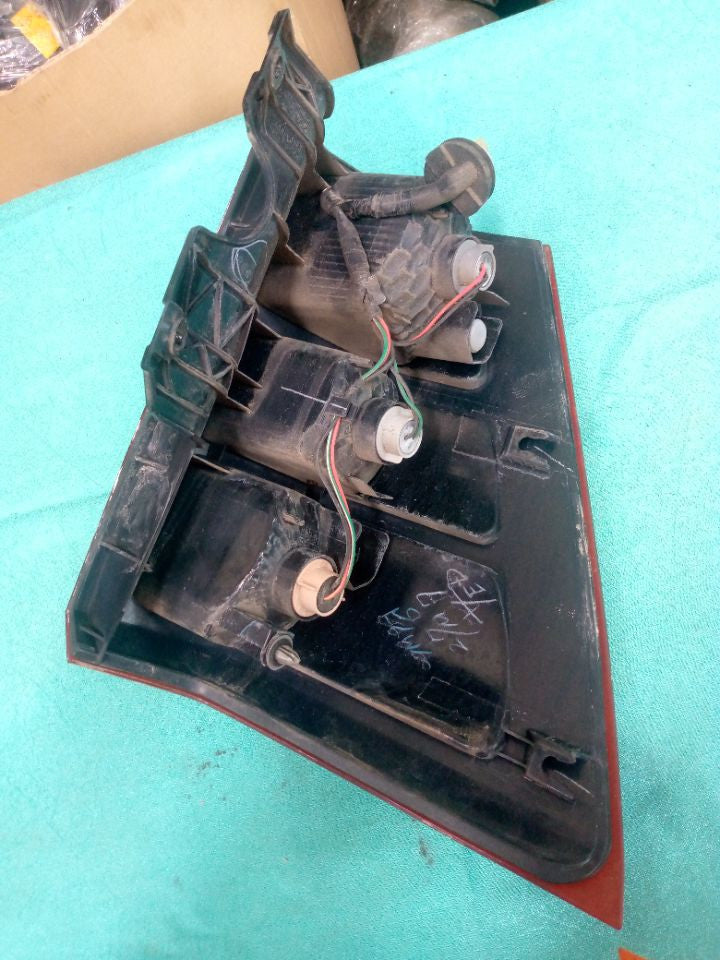 [TAIL LAMP RH]SUZUKI ESCUDO TDA4W 2013 J24B FR AT 4WD #000324A768295