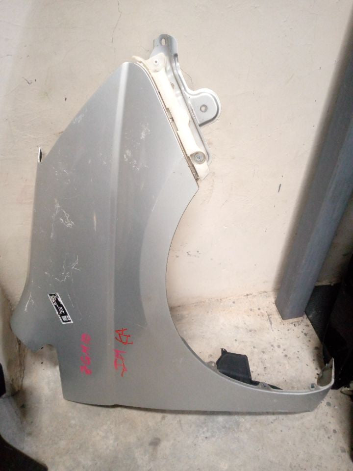 [FENDER RH]TOYOTA ISIS ZGM10 2015 2ZR-FAE FF AT 2WD #000323B545712