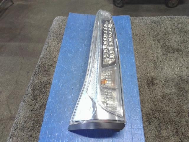 [TAIL LAMP LH]NISSAN SERENA HC26 MR20DD AT 2WD #0BD3253180576
