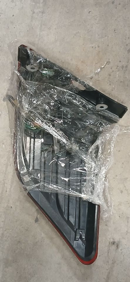 [TAIL LAMP LH]SUBARU EXIGA YA4 2009 EJ20 FF AT 2WD #000323B552519