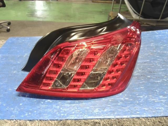 [TAIL LAMP RH]PEUGEOT 508 W25F02 - AT 2WD #0BD3253181984