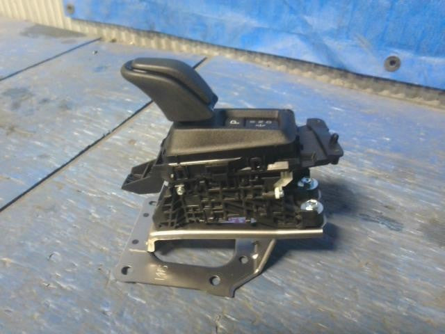 [SHIFT LEVER]TOYOTA SIENTA MXPL10G M15A-FXE AT 2WD #0BD3253174681