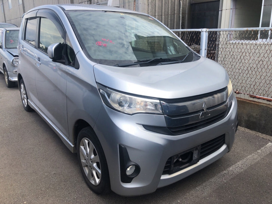 [REAR GATE]MITSUBISHI eK CUSTOM B11W 2013 3B20 FF AT 2WD #000324A756983