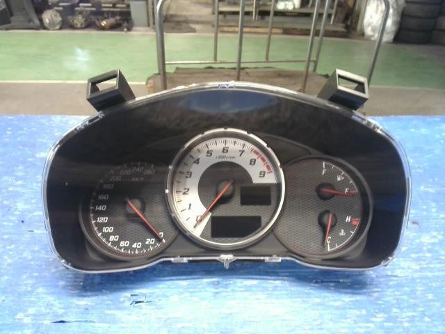 [SPEEDOMETER]TOYOTA 86 ZN6 FA20 MT 2WD #0BD3253177106