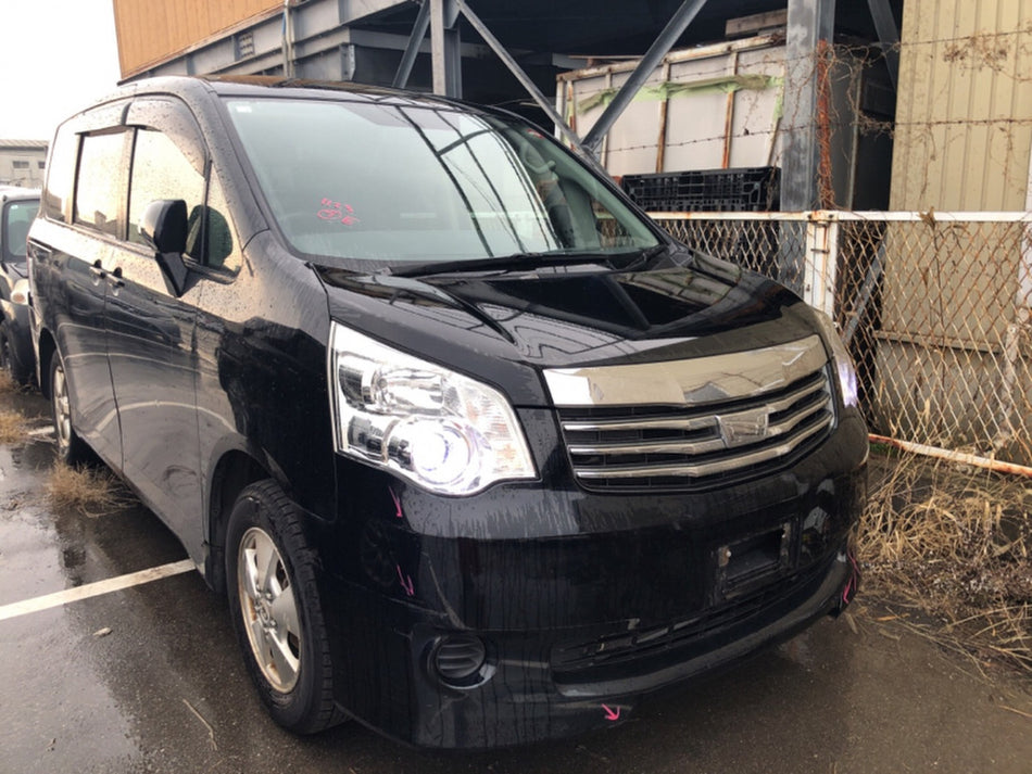 [FENDER RH]TOYOTA NOAH ZRR70G 2010 3ZR-FAE FF AT 2WD #0003251822468