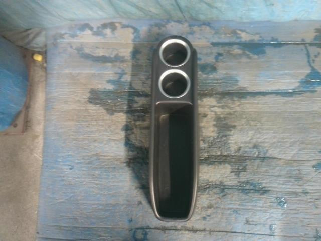 [CONSOLE BOX]HONDA STREAM RN6 R18A AT 2WD #0BD3253171099
