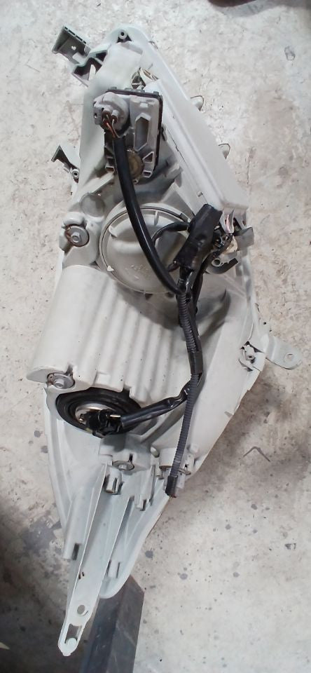 [HEADLIGHT ASSY RH]TOYOTA ISIS ANM15 2007 1AZ-FSE FF AT 4WD #0003243621820