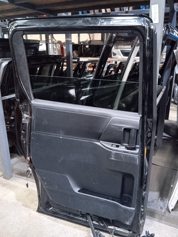 [R DOOR ASSY RH]TOYOTA VOXY ZRR70 2010 3ZR-FAE FF AT 2WD #000323B550965