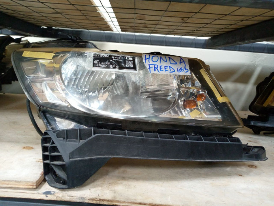 [HEADLIGHT ASSY RH]HONDA FREED GB3   #0003225190956