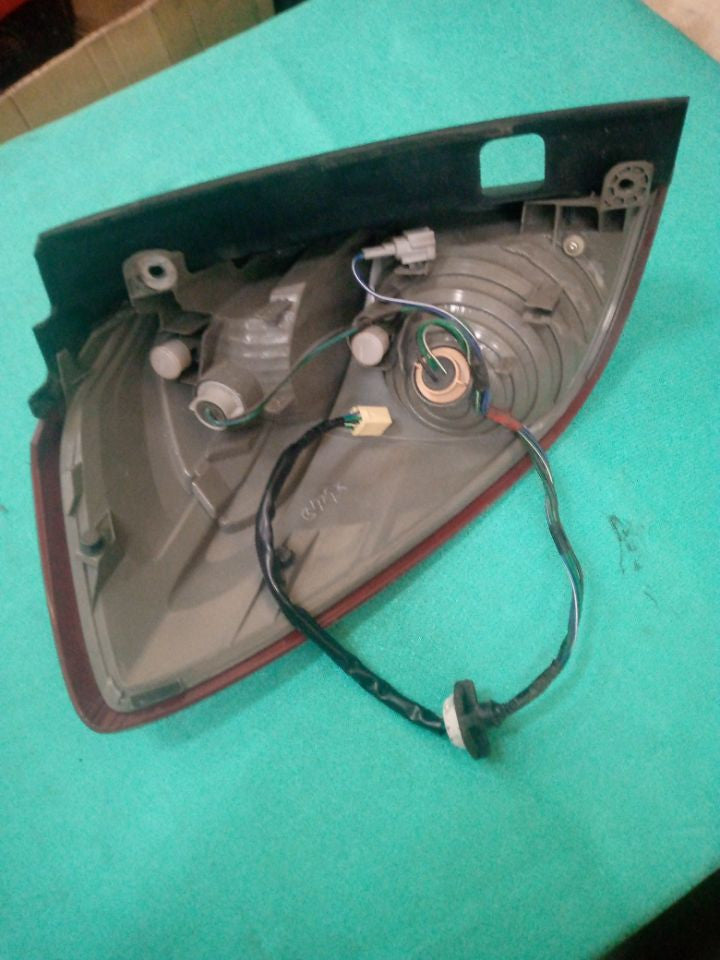 [TAIL LAMP RH]SUBARU LEGACY TOURING WAGON BP5 2009 EJ20 FF MT 4WD #0003248727322
