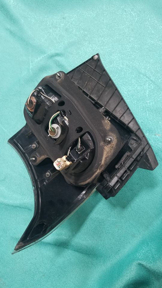 [TAIL LAMP RH]TOYOTA iQ KGJ10 2009 1KR-FE FF AT 2WD #0003247703179