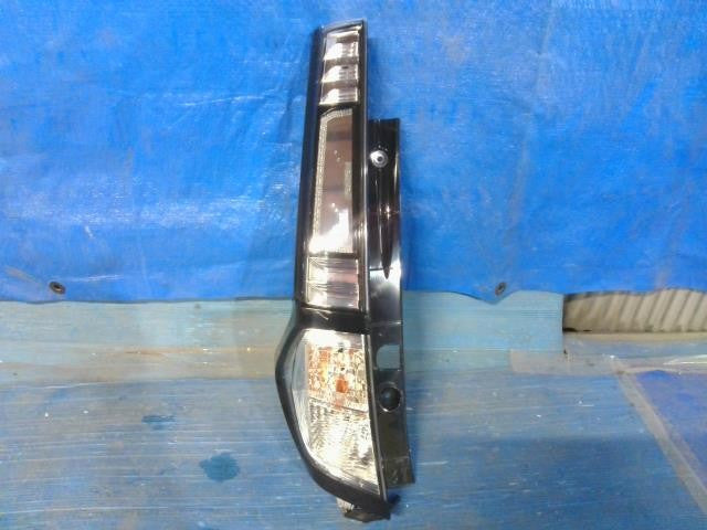 [TAIL LAMP LH]DAIHATSU THOR M900S 1KR-FE AT 2WD #0BD3253171000