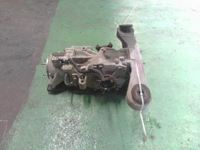 [R DIFFERENCIAL]TOYOTA VOXY ZRR85W 3ZR-FAE AT 4WD #0BD3253177107