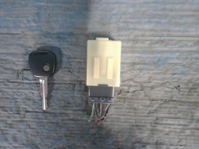 [KEYLESS REMOTE CONTROL]SUZUKI WAGON R MC22S K6A AT 2WD #0BD3253171092
