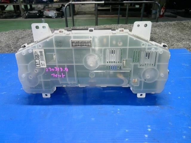 [SPEEDOMETER]HONDA FIT HYBRID GP4 LEA AT 2WD #0BD3253172690