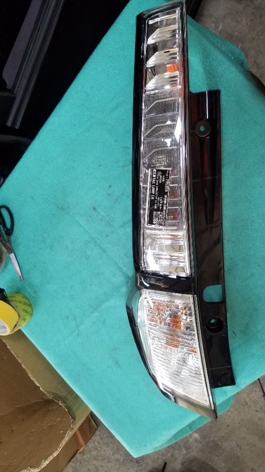 [TAIL LAMP LH]TOYOTA TANK M910A 2019 1KR-FE FF AT 4WD #000324C795359