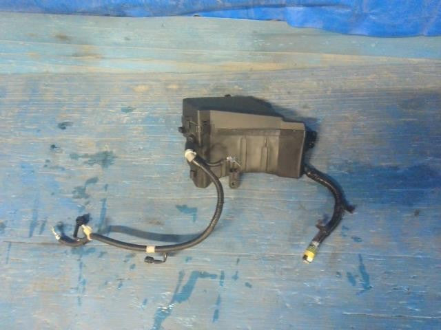 [FUSE BOX]SUBARU LEVORG VMG FA20 AT 4WD #0BD3253171243