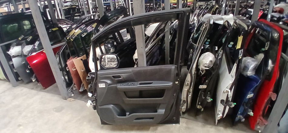 [F DOOR ASSY RH]HONDA STEPWGN　SPADA RK5 2011 R20A FF AT 2WD #000323C570699