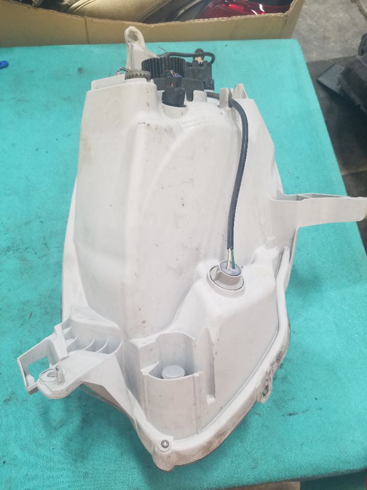 [HEADLIGHT ASSY RH]TOYOTA PASSO KGC35 2013 1KR-FE FF AT 4WD #000324B772494