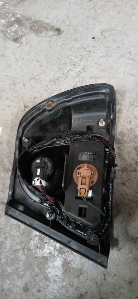 [TAIL LAMP LH]NISSAN SUNNY FB15 1999 QG15DE FF MT 2WD #0003243611342
