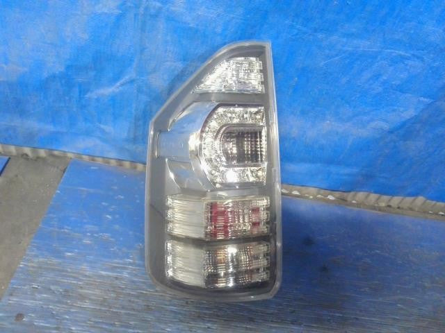 [TAIL LAMP LH]TOYOTA VOXY ZRR70G 3ZR-FAE AT 2WD #0BD3253174352