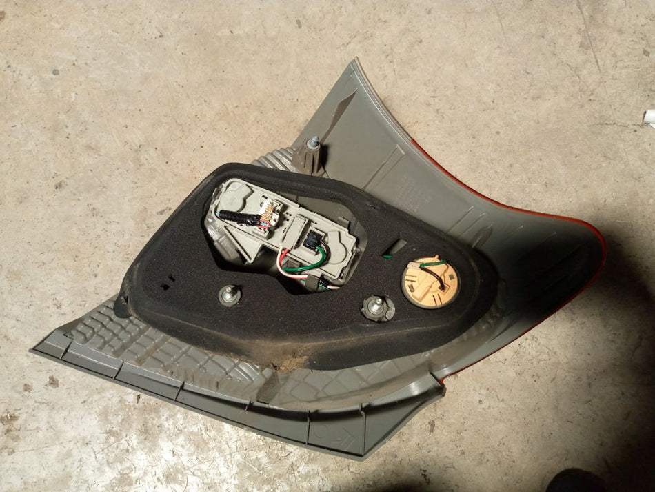 [TAIL LAMP RH]TOYOTA VITZ KSP90 2008 1KR-FE FF AT 2WD #0003244646417